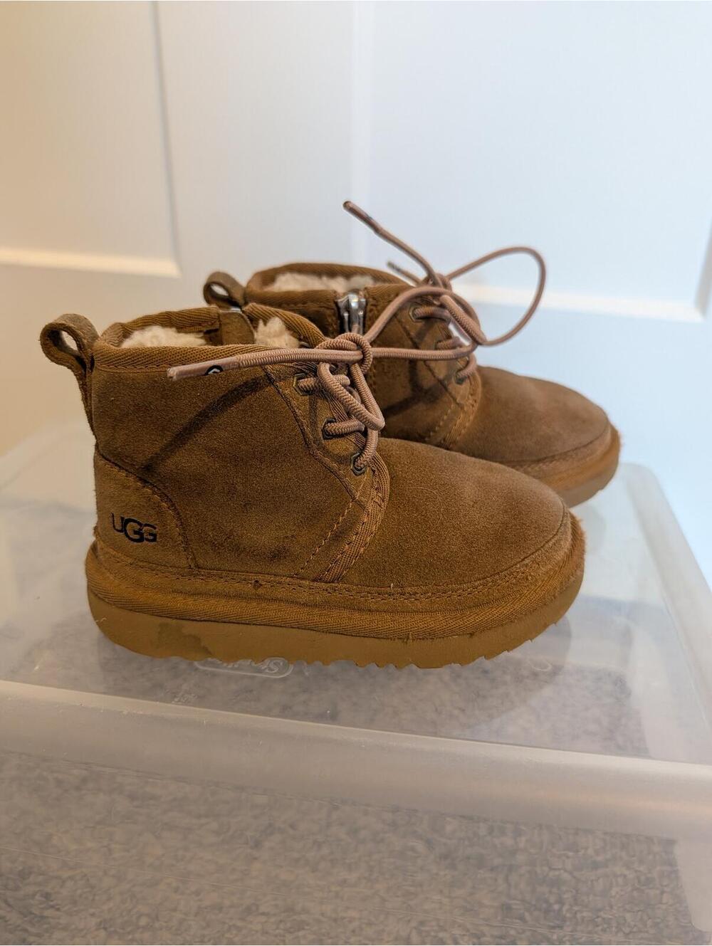 UGG Neumel II Brown Chestnut Toddler Boots 9c